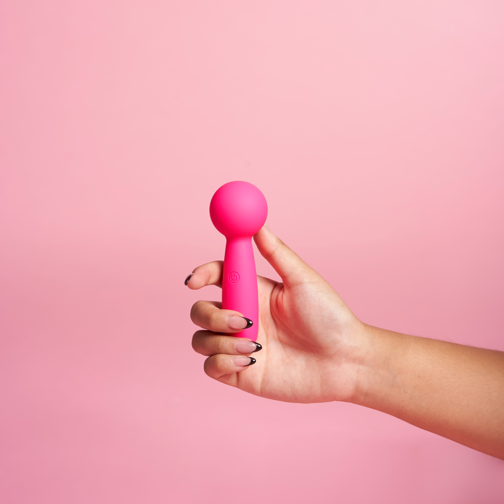 Lolly Mini Wand — in mano